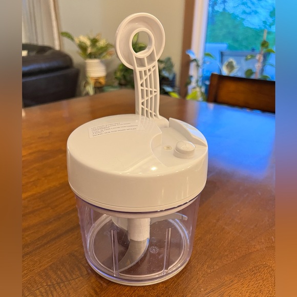 Pampered Chef Manual Food Processor - Picture 2 of 6